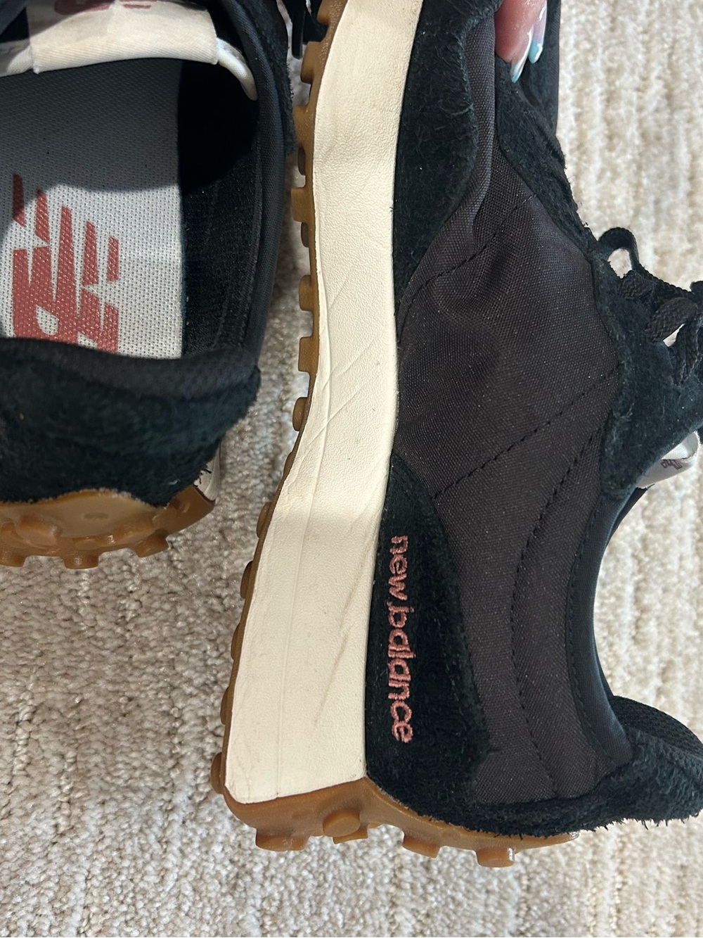 New balance 327 size6.5 - Picture 4 of 4